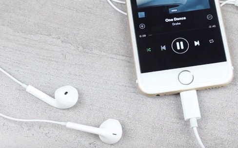 Ecouteurs pour iPhone, Certifiés MFi Ecouteur Lightning HiFi Stéréo  Magnétique à Isolation Sonore de Ecouteurs avec