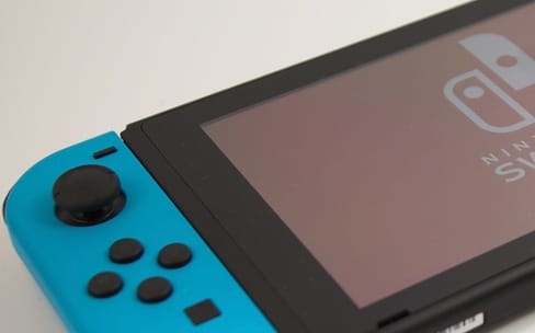 Nintendo Switch : les boîtes de jeu sous tous les angles, comparaison avec  celles de PSP : Les images 