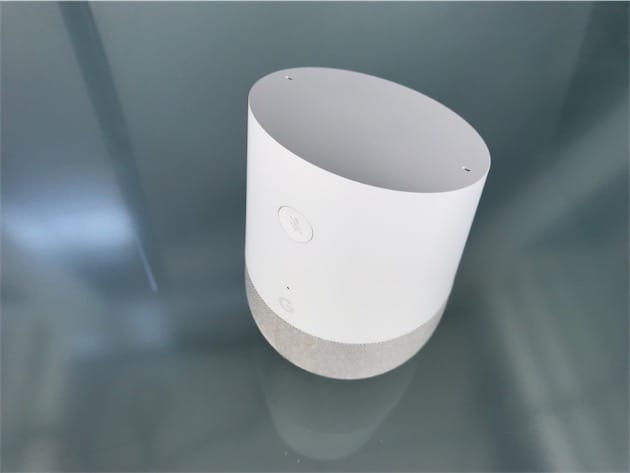 Bon plan : une enceinte Google Home Mini avec ampoule connectée pour  seulement 59 euros